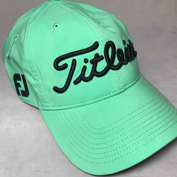 titleist pro v1 cap price